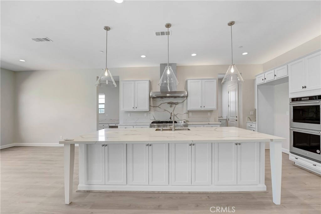 21201 Wildflower Way