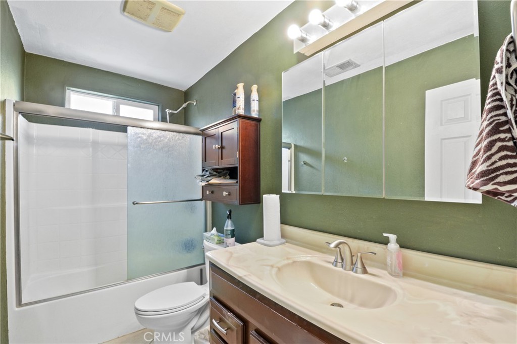 8795 Frankfort St.