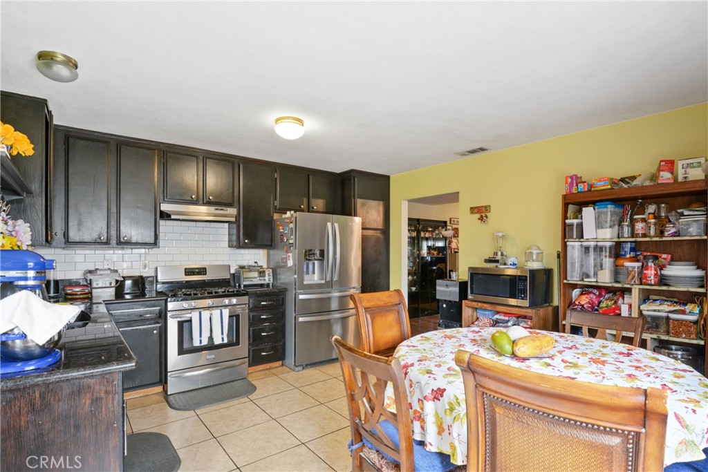 8795 Frankfort St.