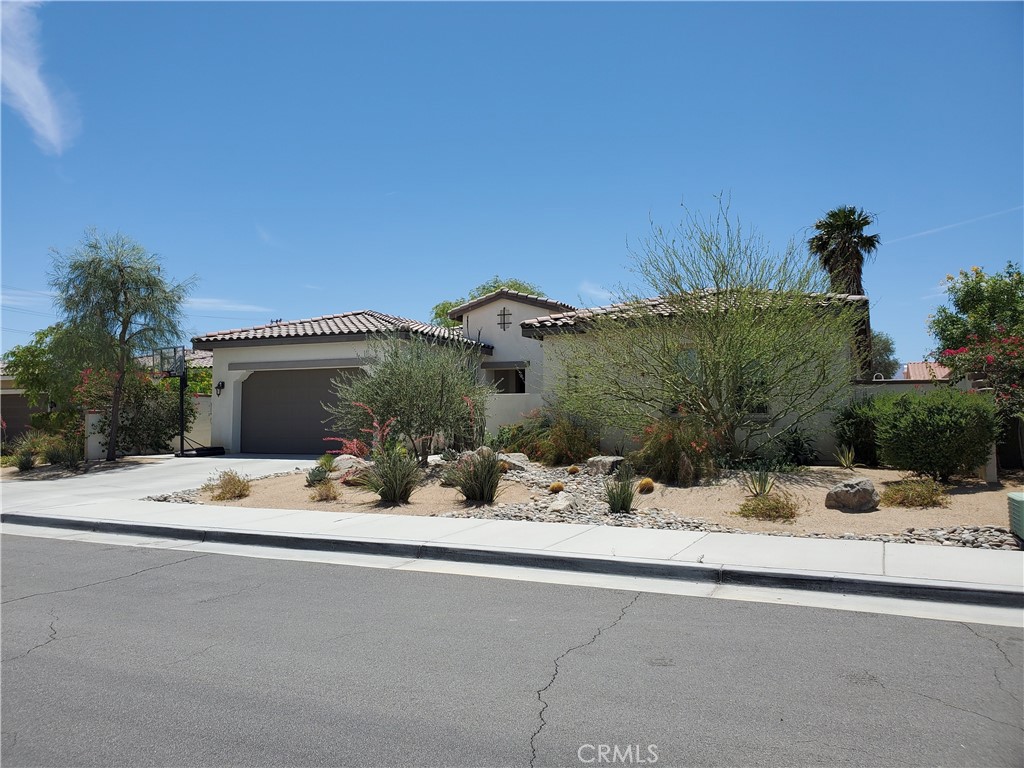 74185 Anastacia Lane