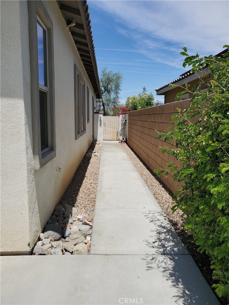 74185 Anastacia Lane