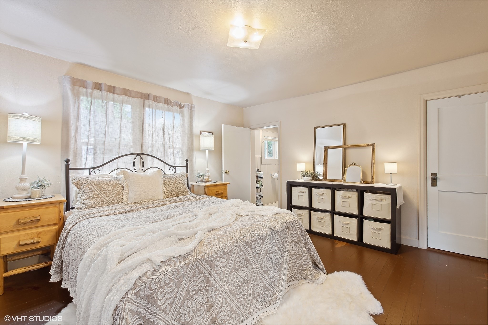 34 3rd Avenue E