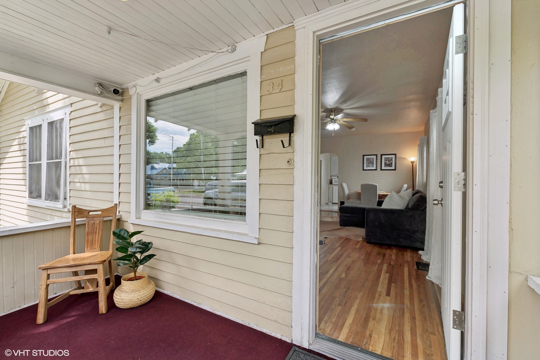 34 3rd Avenue E