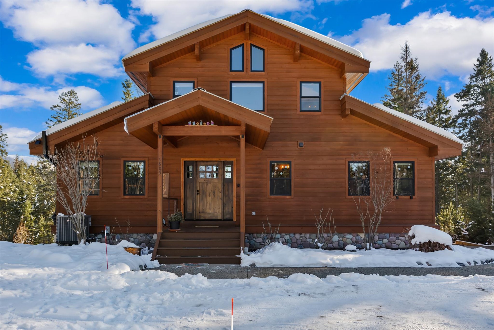 1605 Rolling Ridge Loop