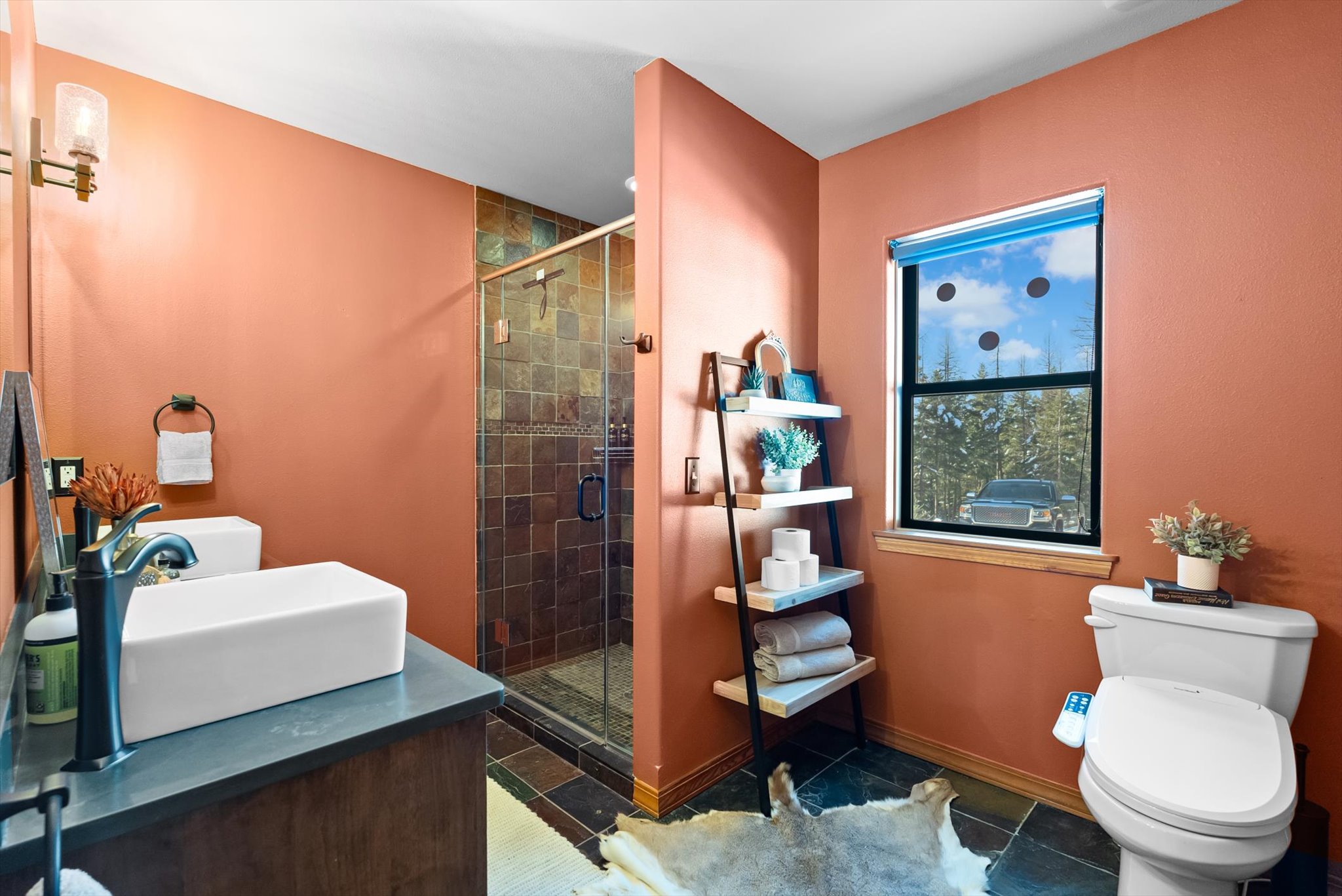 1605 Rolling Ridge Loop