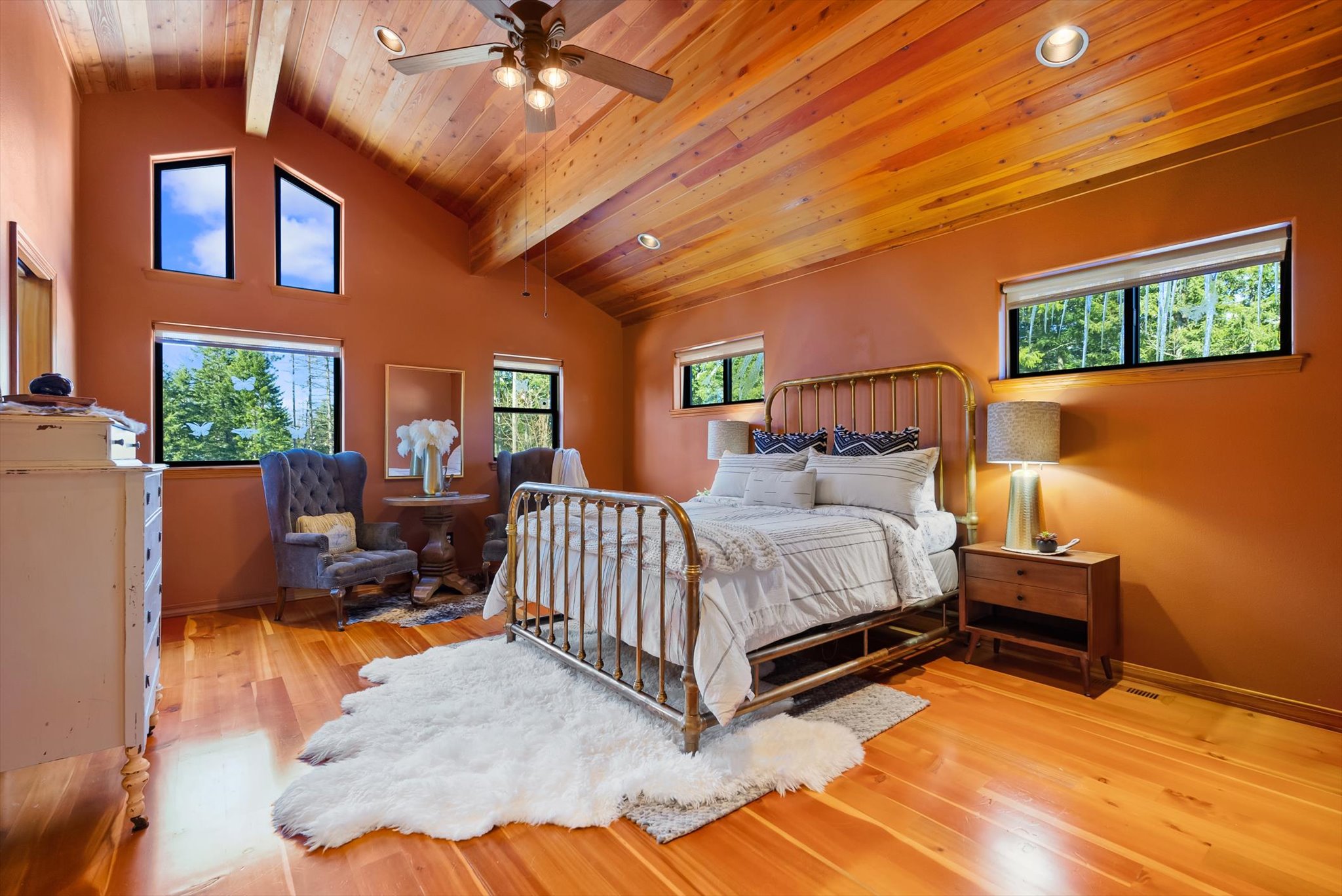 1605 Rolling Ridge Loop