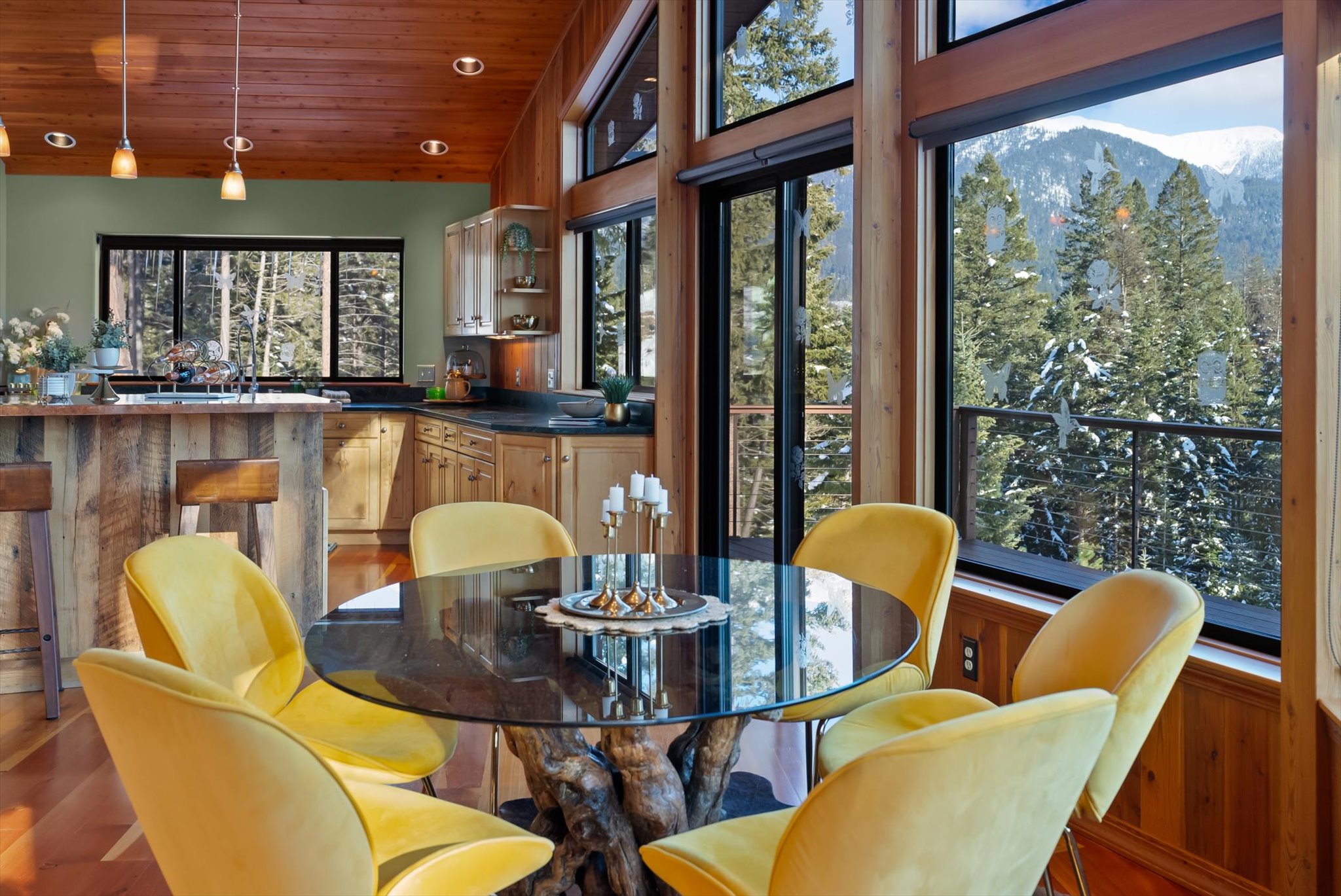 1605 Rolling Ridge Loop
