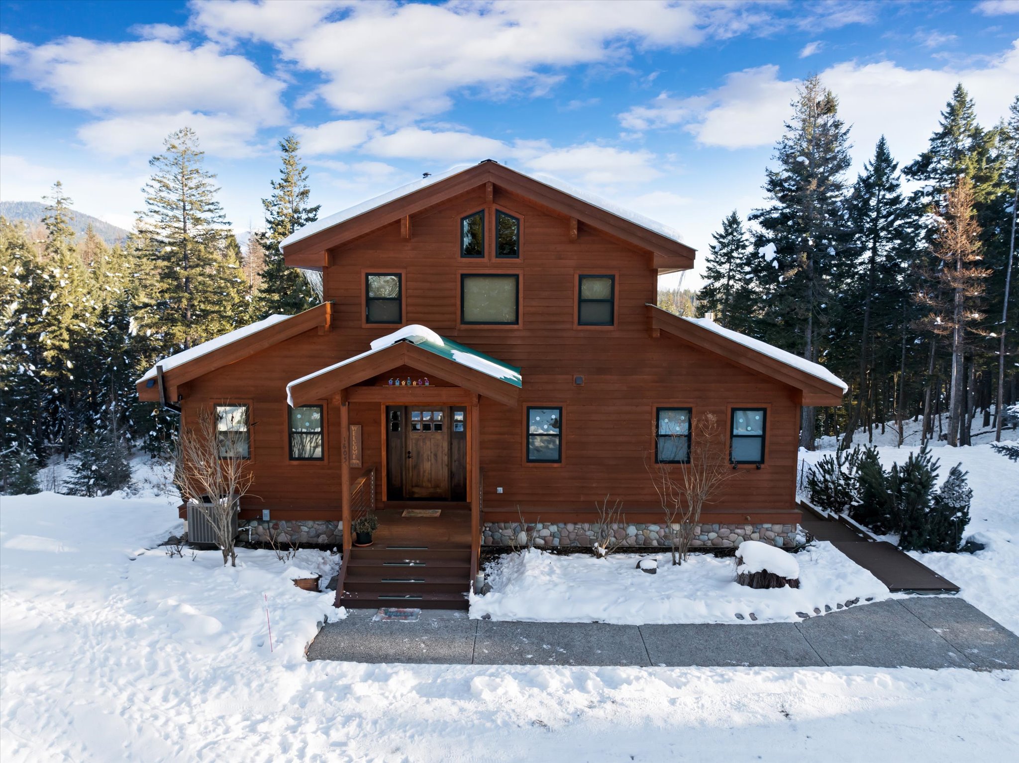 1605 Rolling Ridge Loop