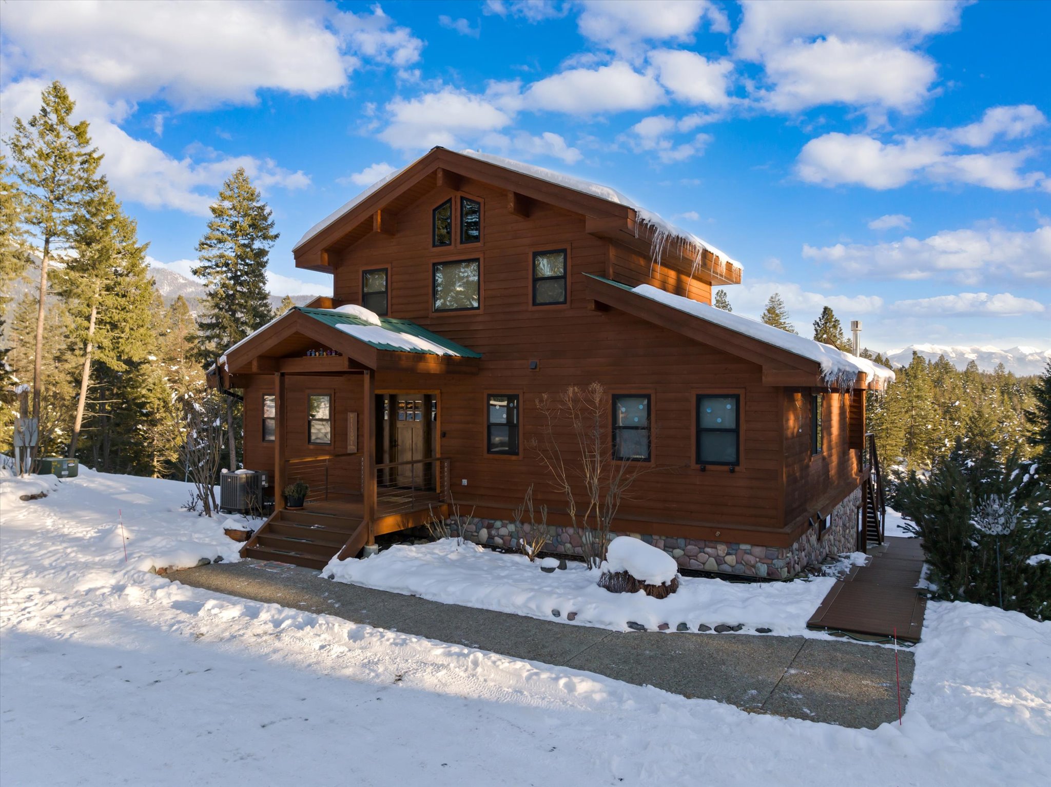 1605 Rolling Ridge Loop