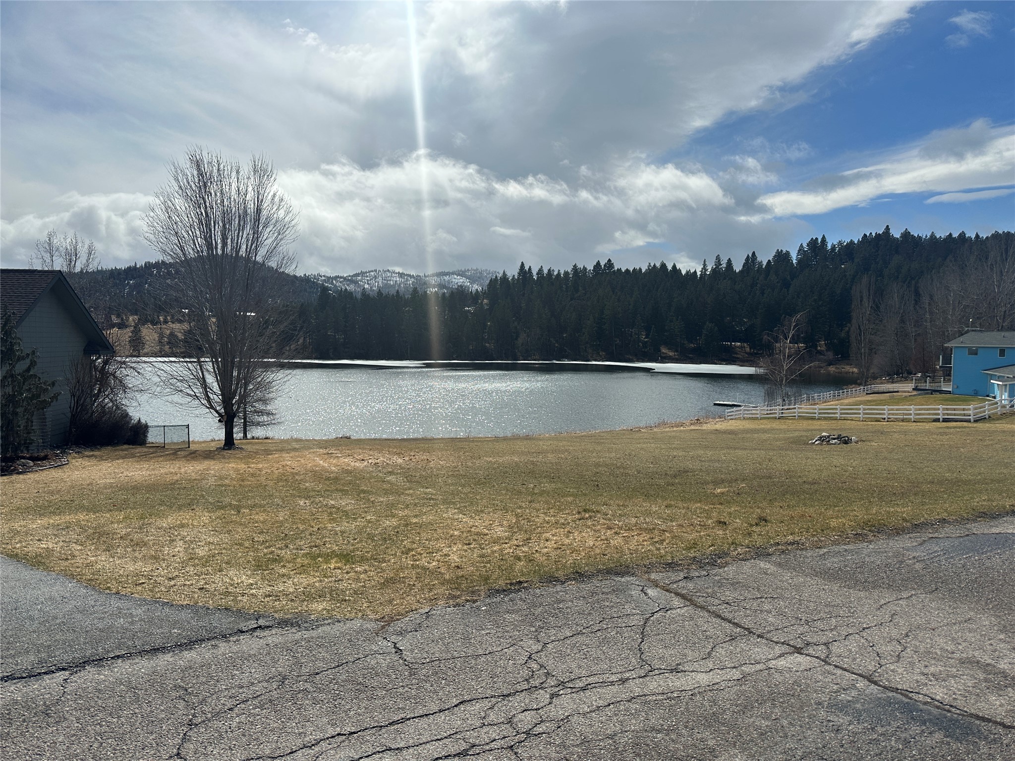 238 Lakeshore Drive