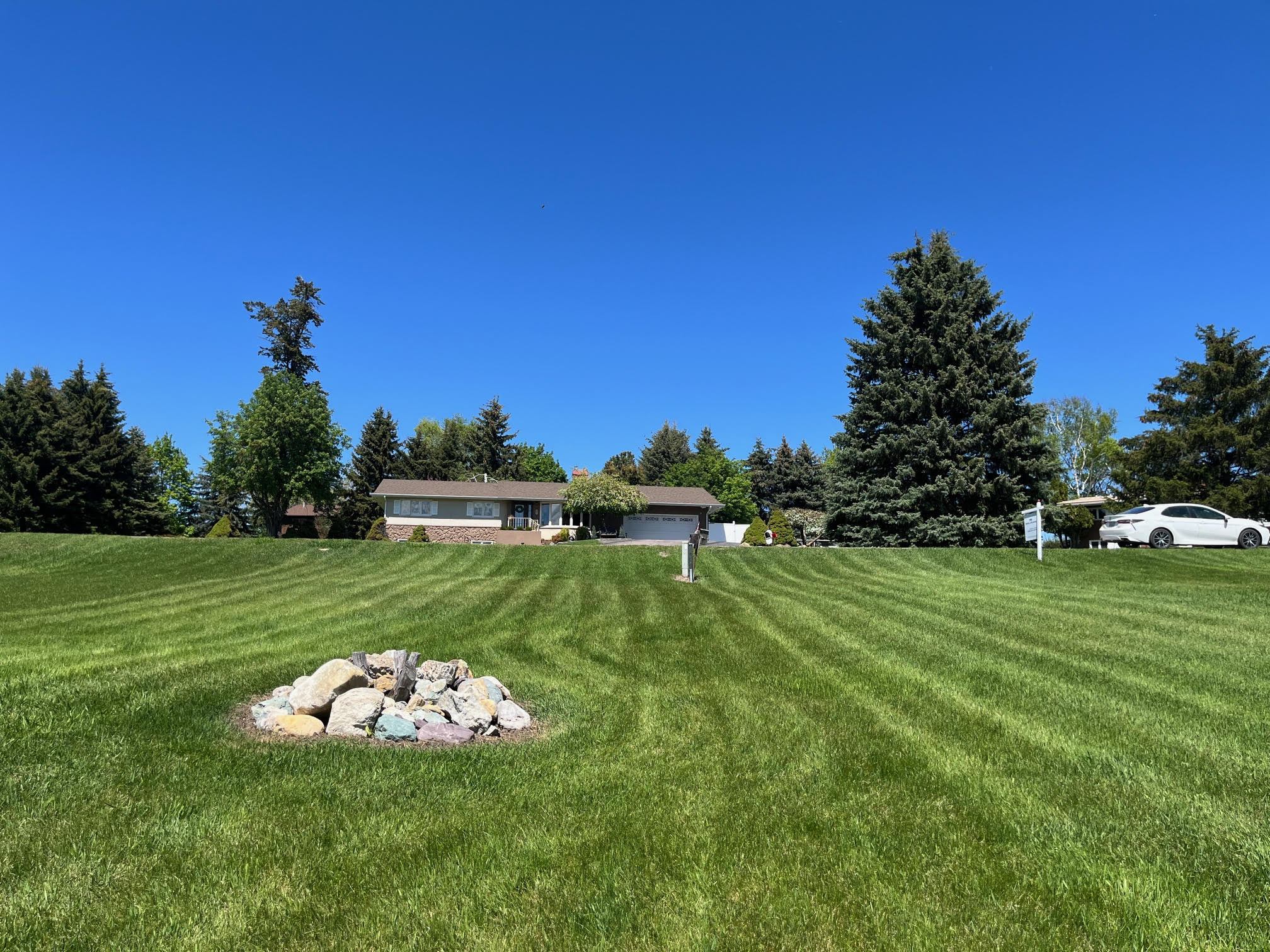 238 Lakeshore Drive
