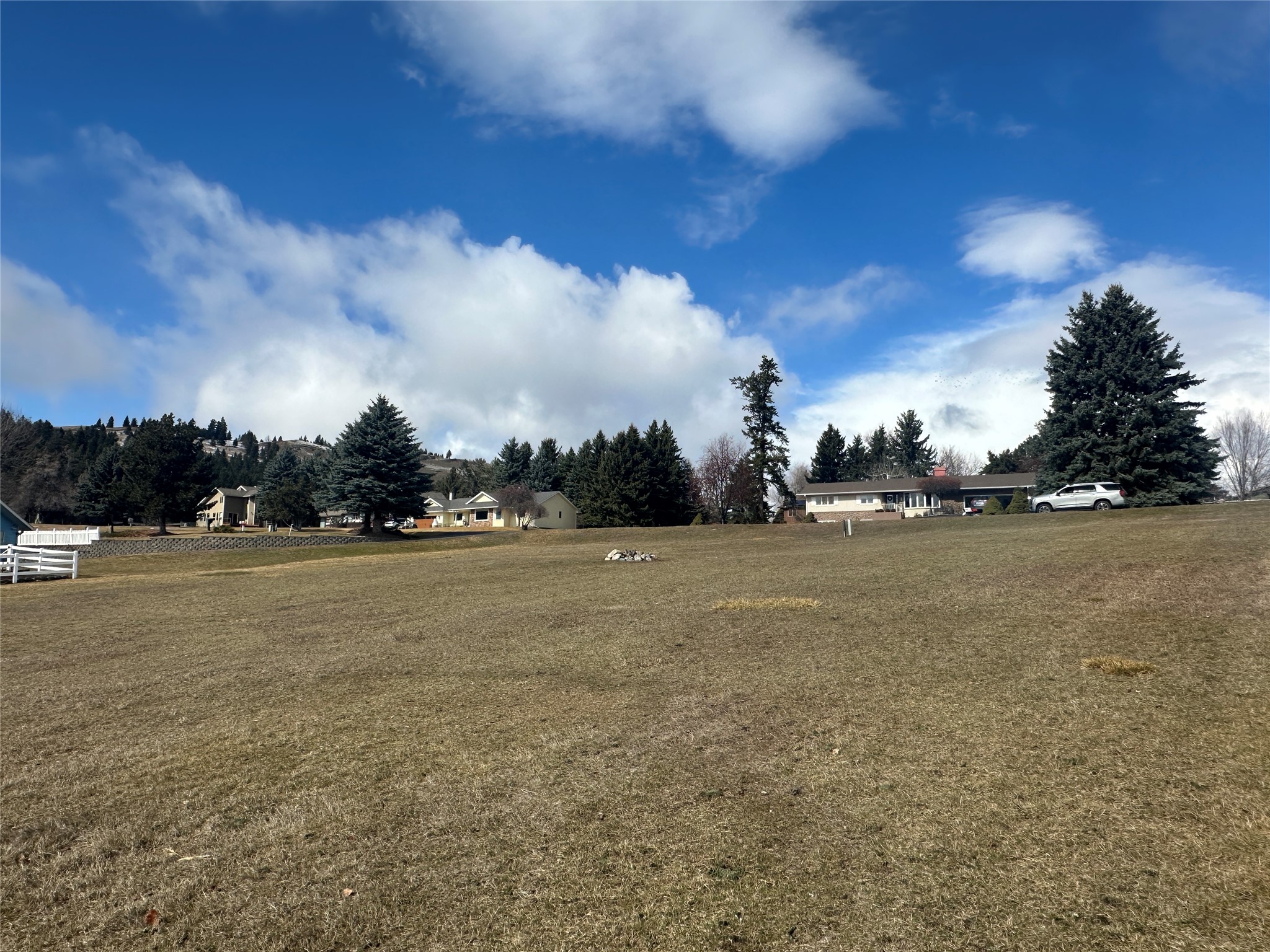 238 Lakeshore Drive