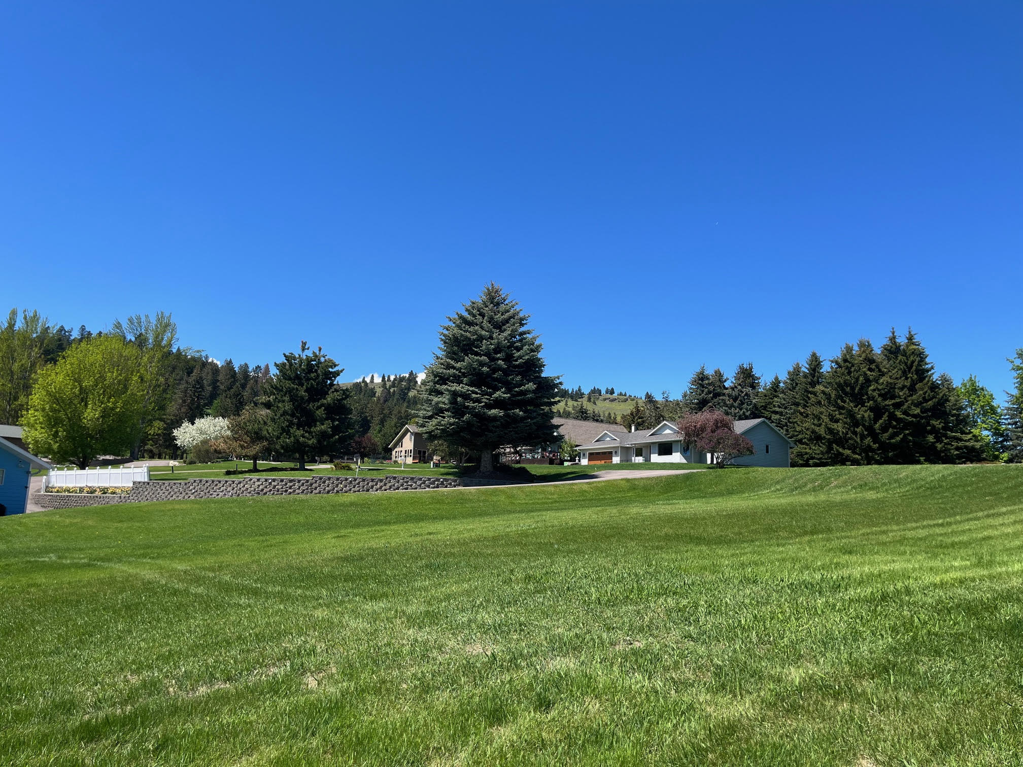 238 Lakeshore Drive