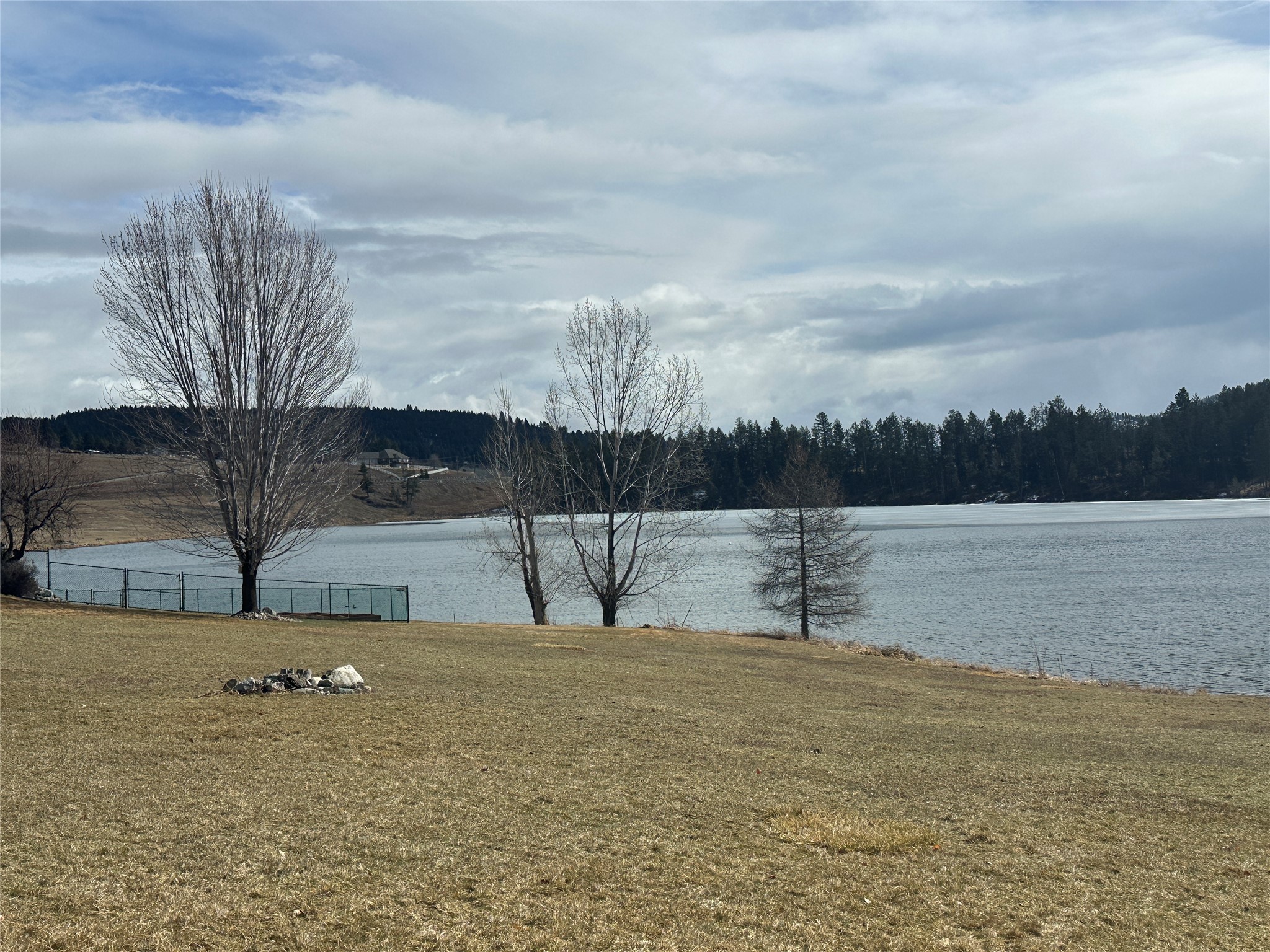 238 Lakeshore Drive