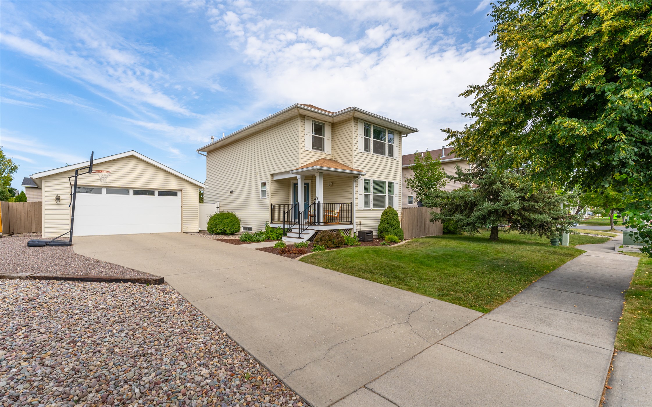 1735 Bluestone Drive