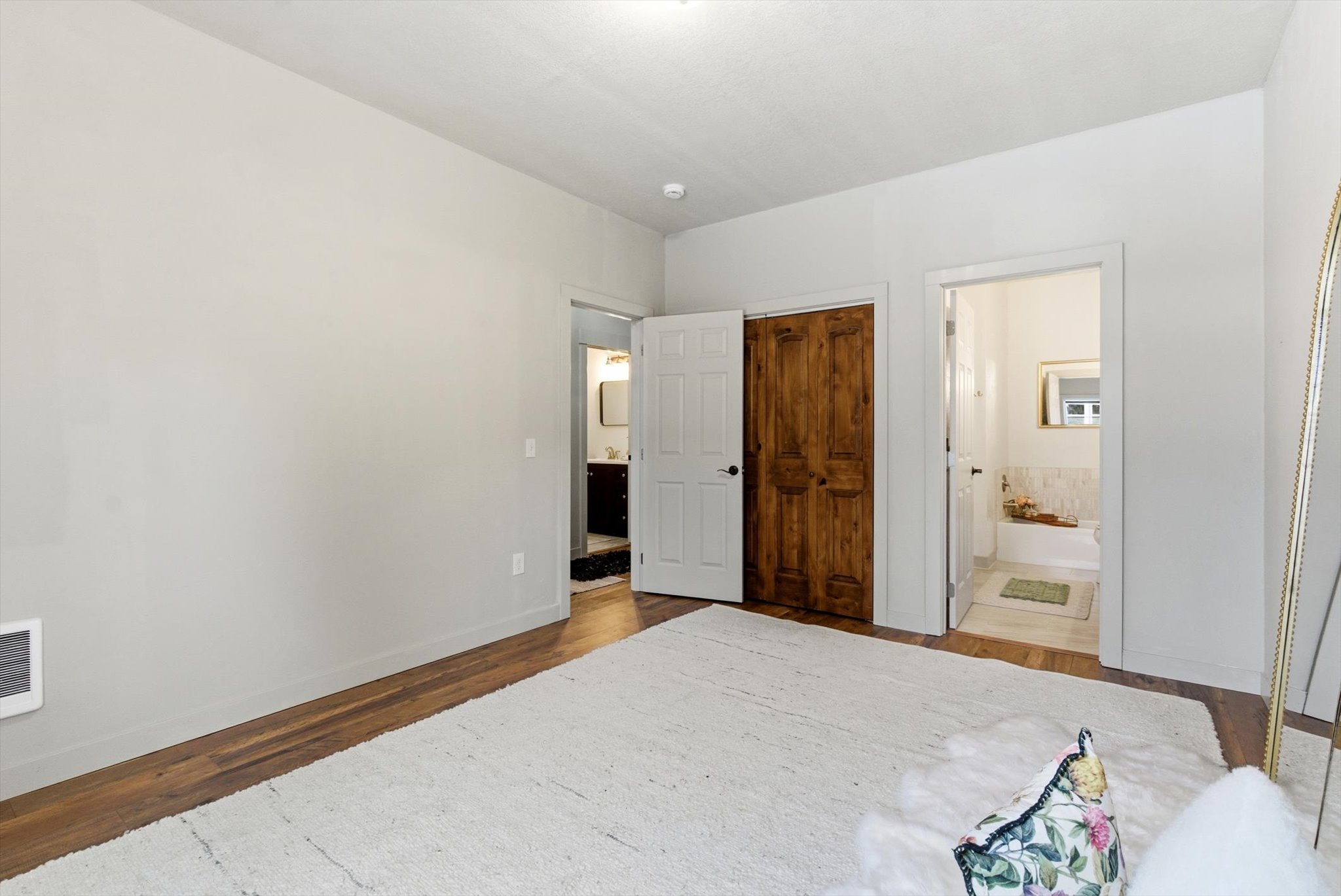 412 W 4th Street