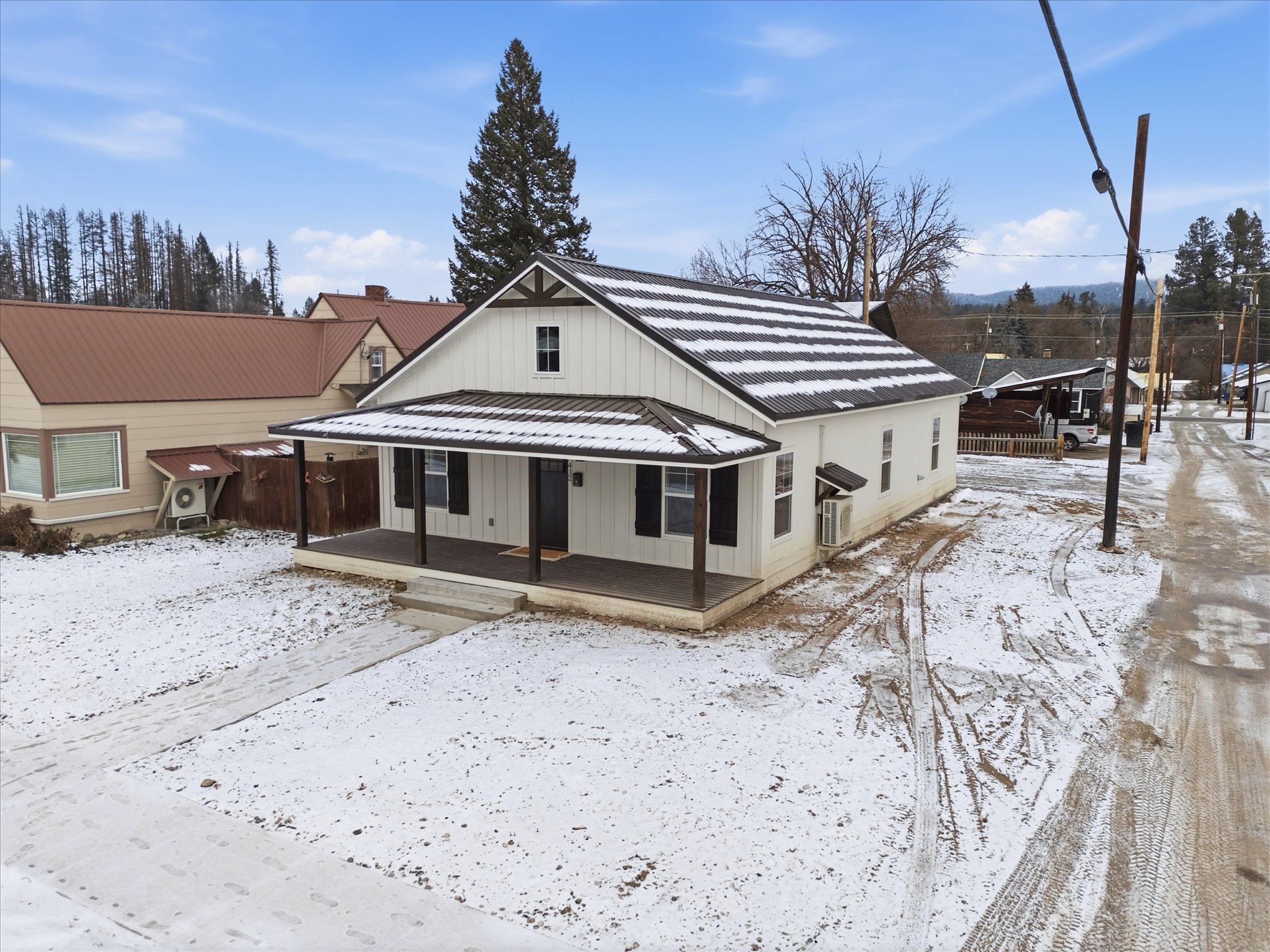 412 W 4th Street