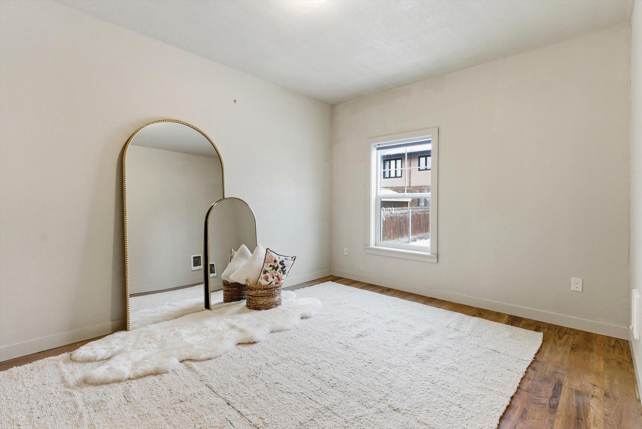 412 W 4th Street