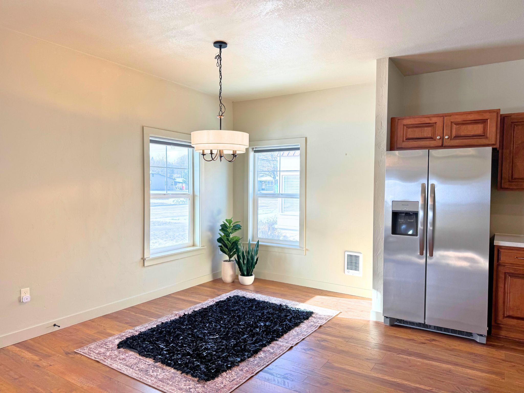 412 W 4th Street