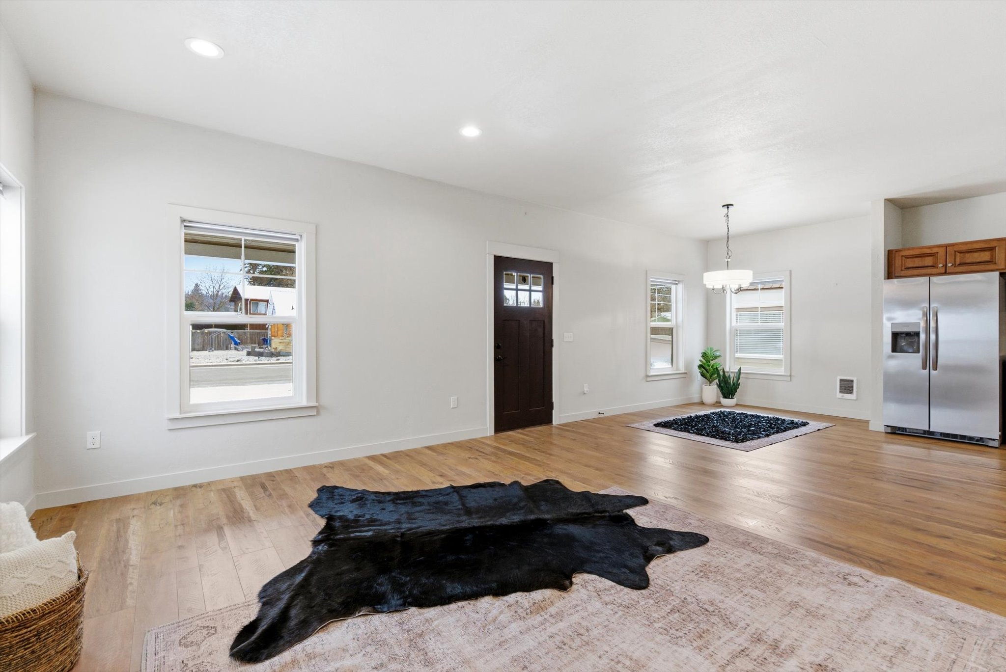 412 W 4th Street