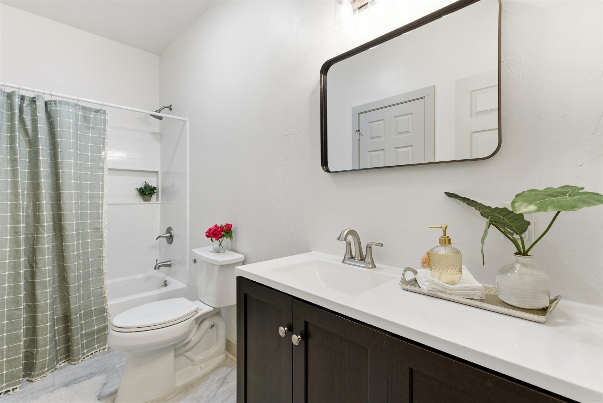 412 W 4th Street