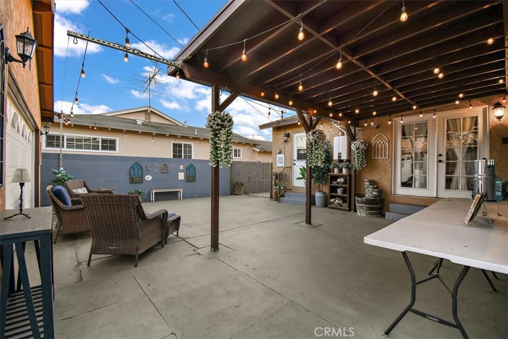 17922 Thornlake Avenue