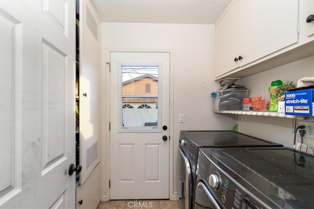 17922 Thornlake Avenue