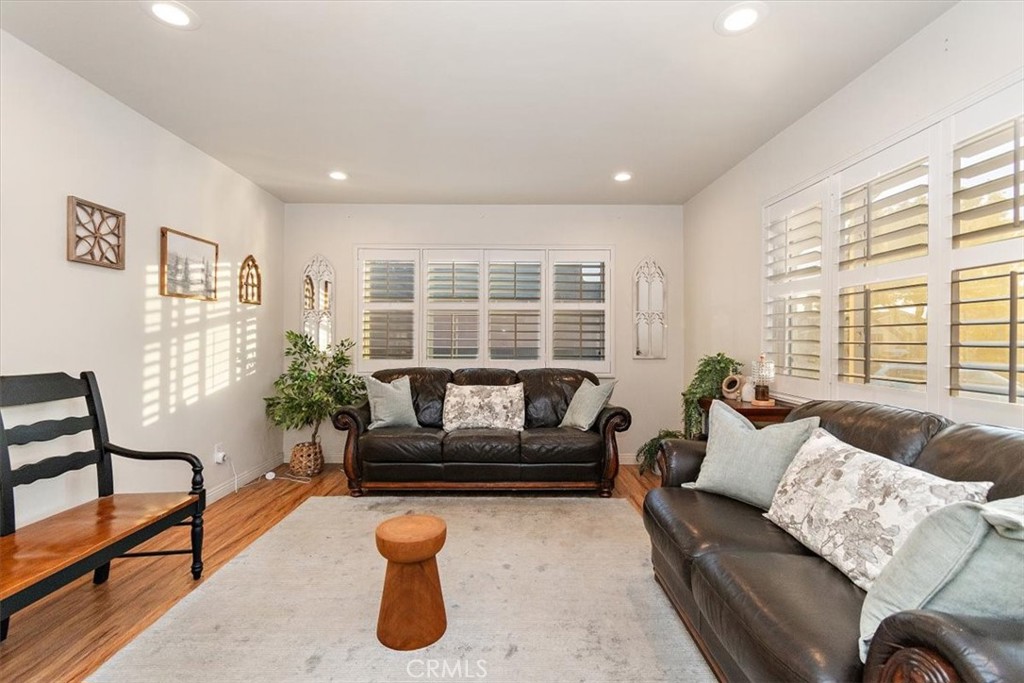 17922 Thornlake Avenue