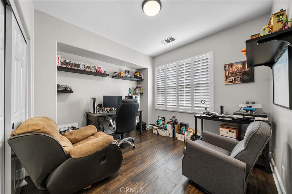 4457 Owens Street 101