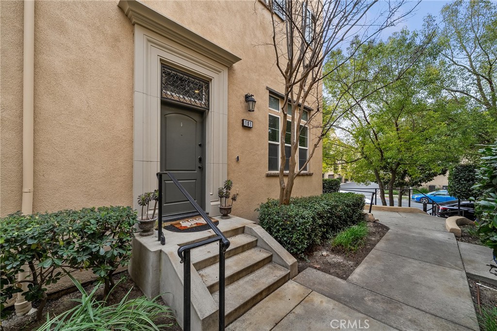 4457 Owens Street 101