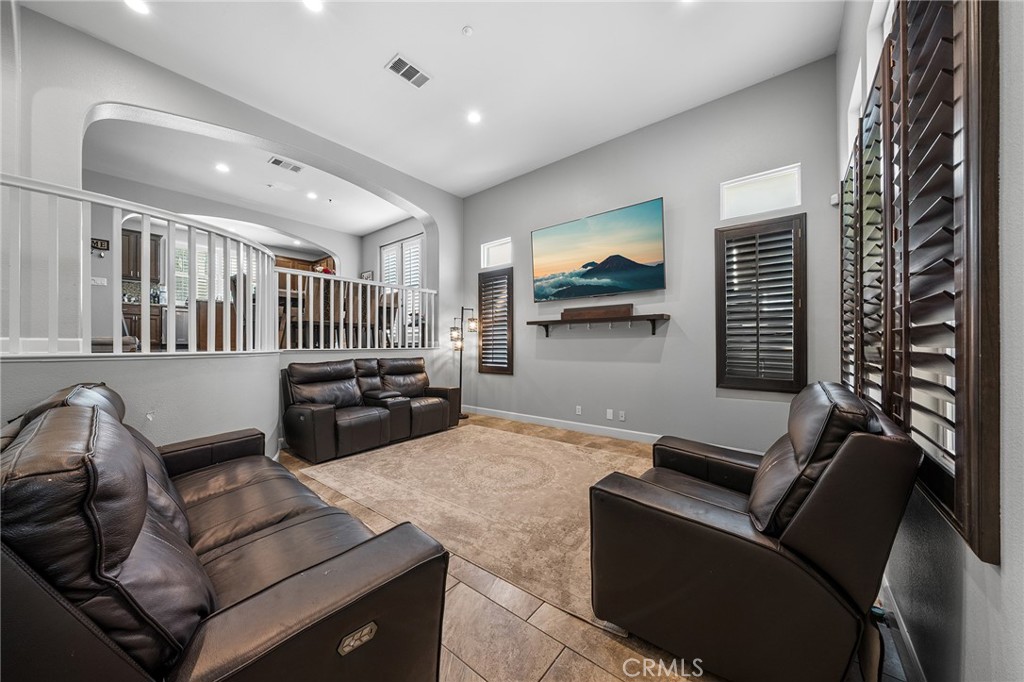 4457 Owens Street 101