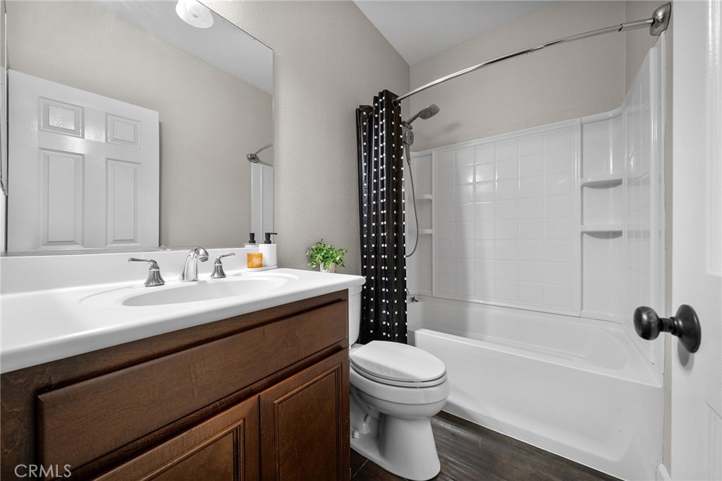 4457 Owens Street 101