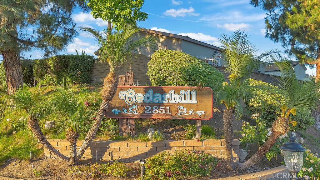 2851 Rolling Hills 203