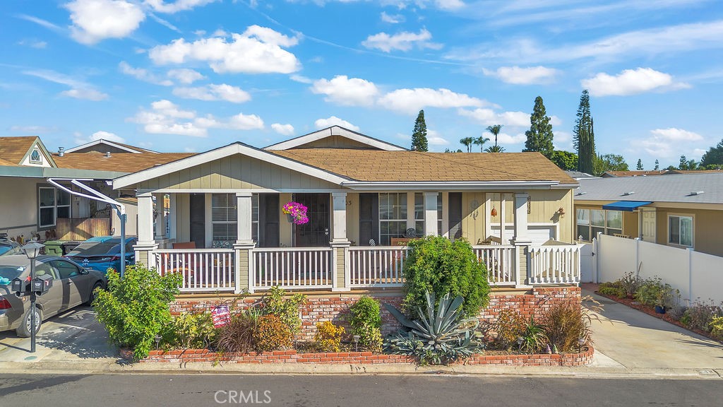 2851 Rolling Hills 203
