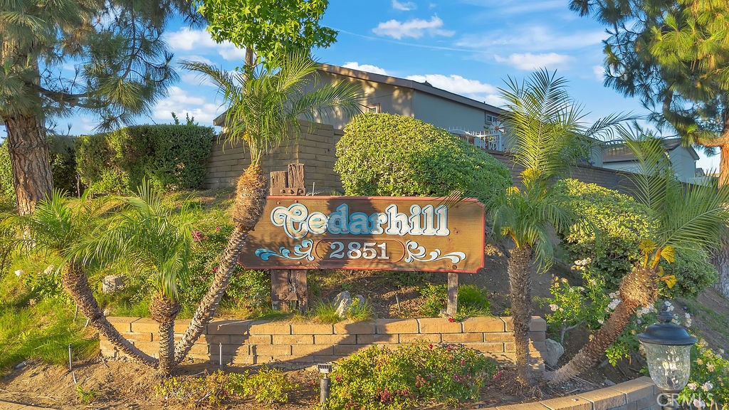 2851 Rolling Hills 203