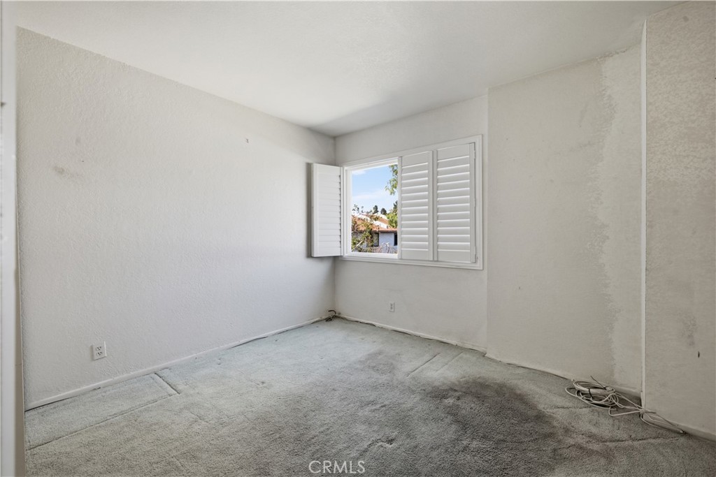2000 W Palmyra Avenue 7