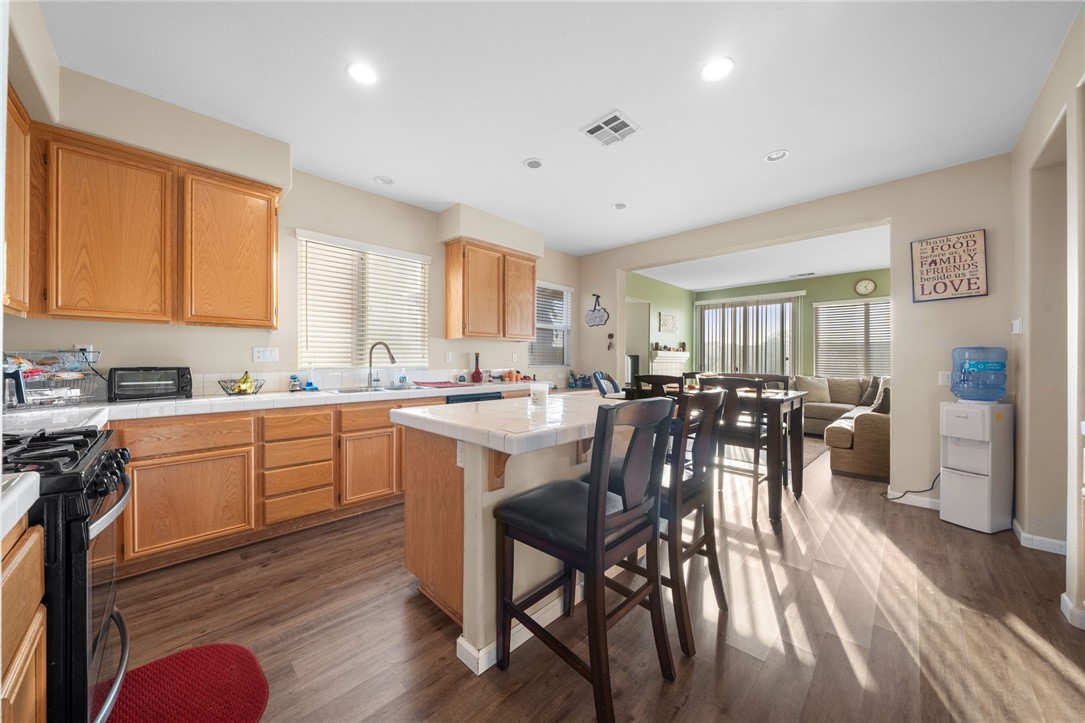 1896 Hawthorne Street