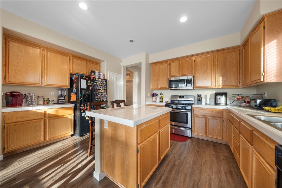 1896 Hawthorne Street