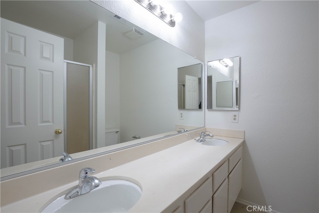 39579 Silverberry Court