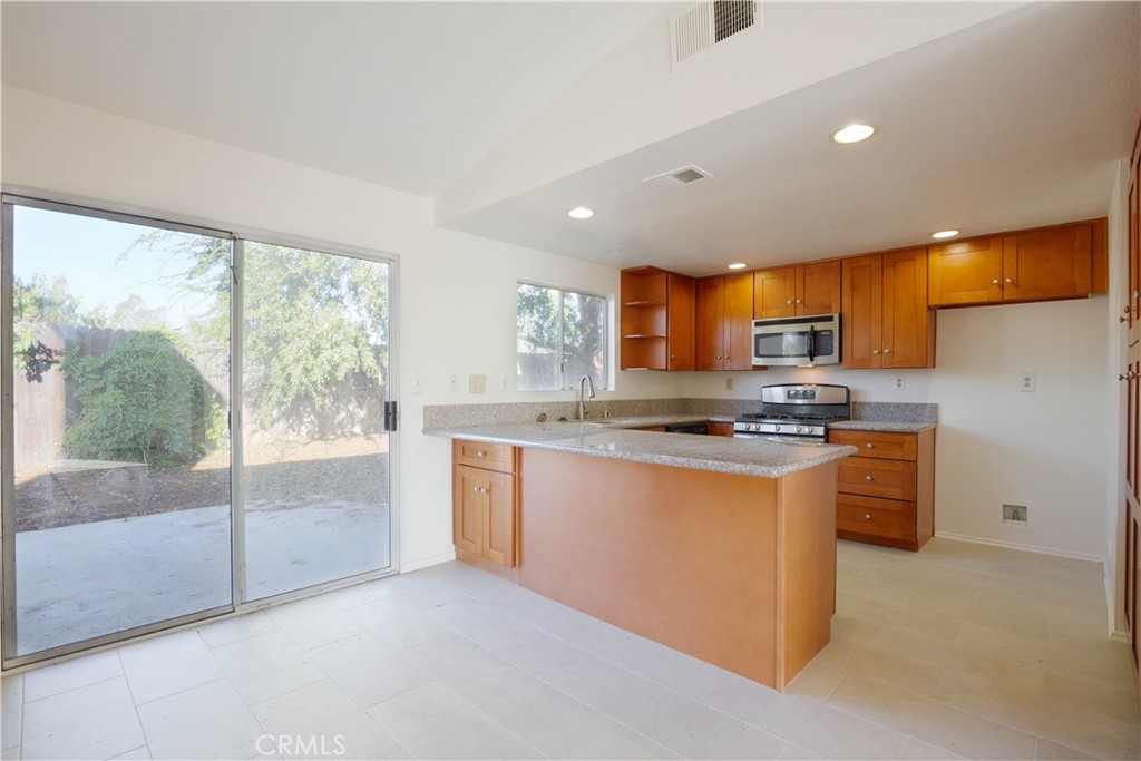 39579 Silverberry Court