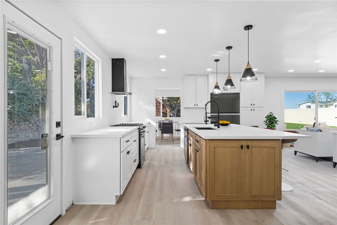 4065 Mira Verde Street