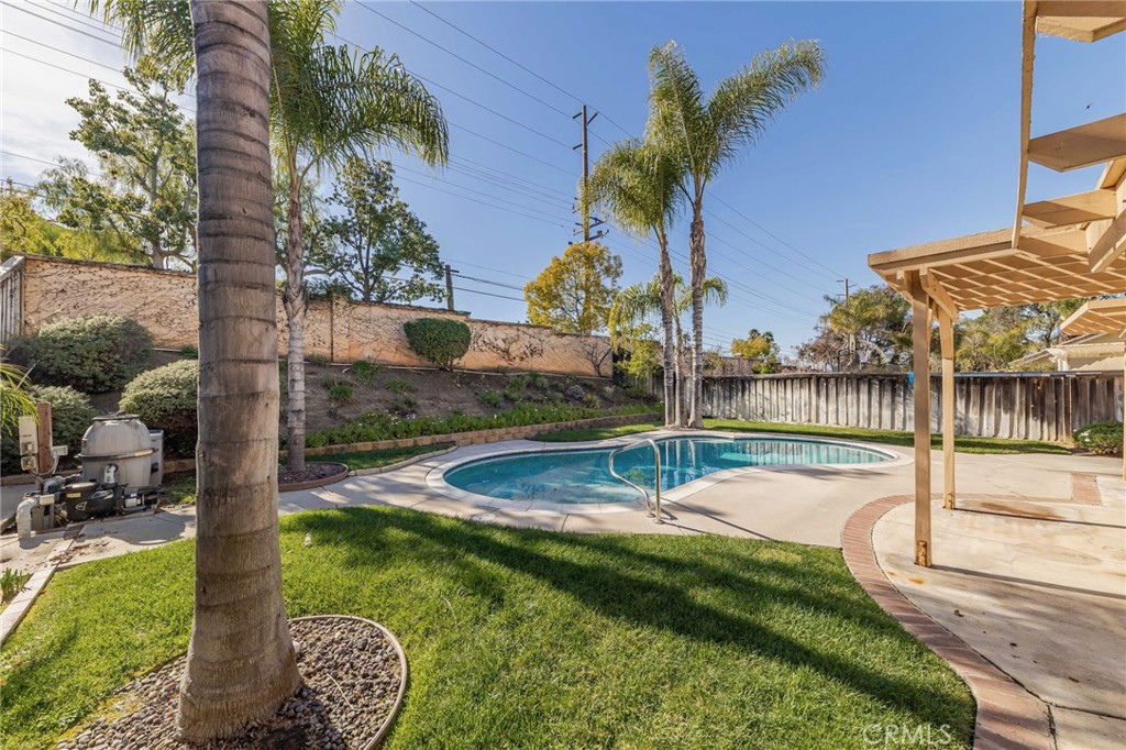 43215 Corte Montilla