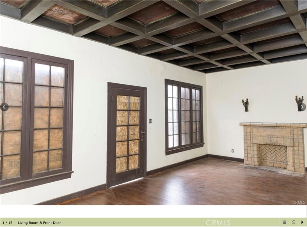 7824 S San Pedro Street