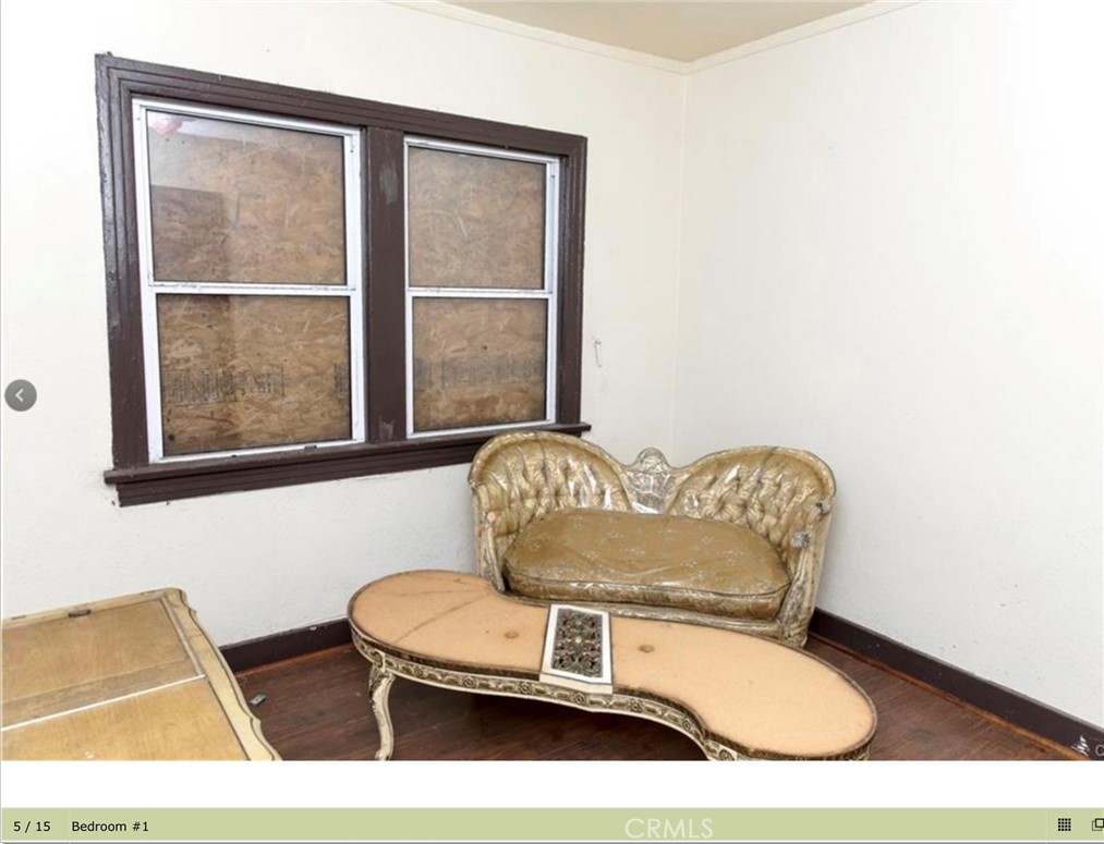 7824 S San Pedro Street