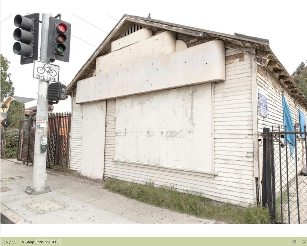 7824 S San Pedro Street