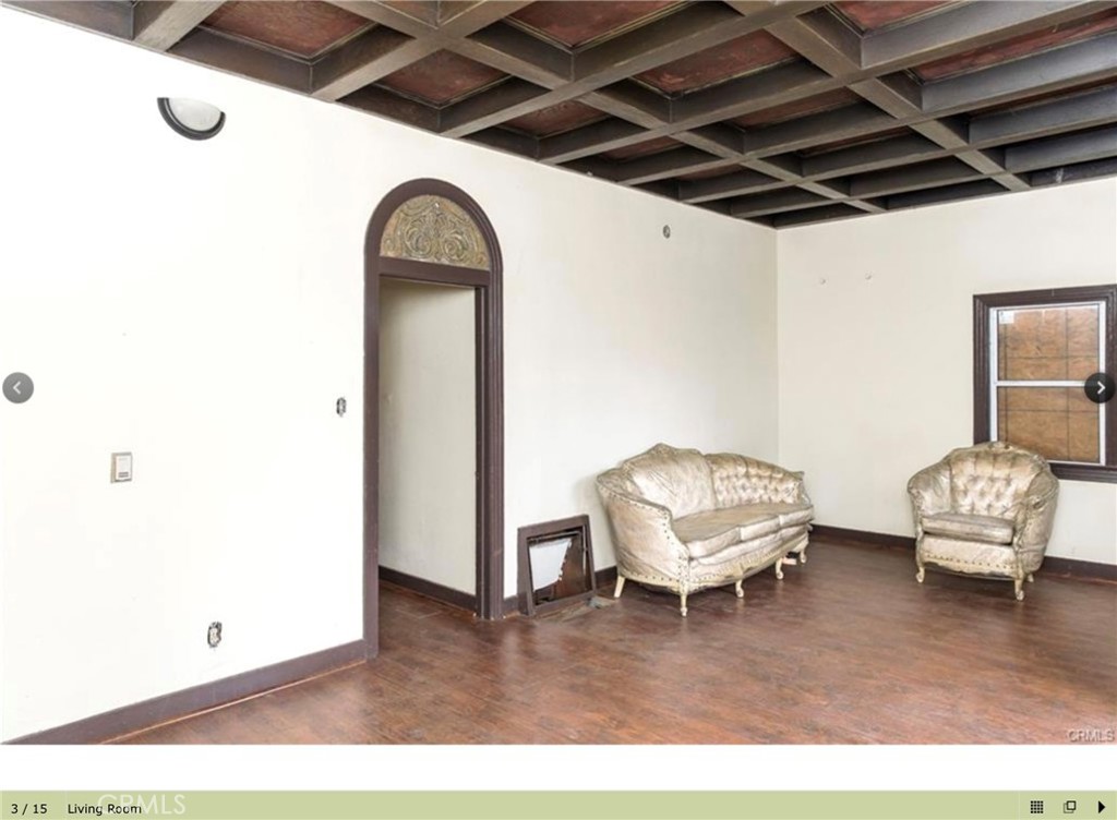 7824 S San Pedro Street