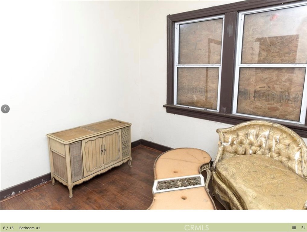 7824 S San Pedro Street