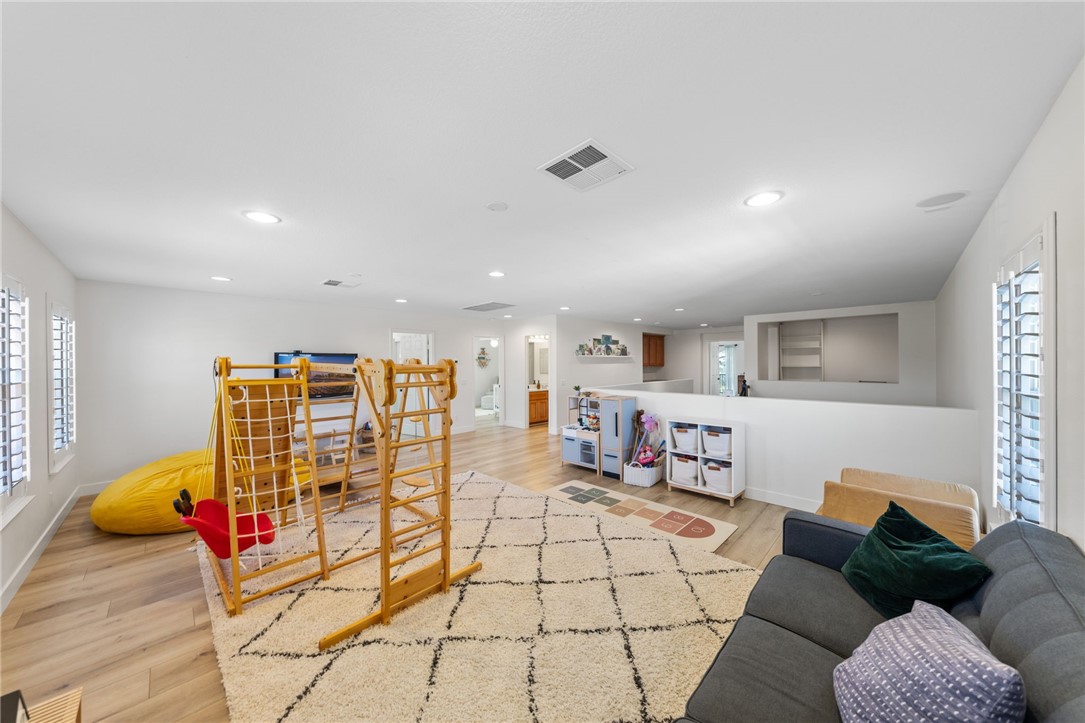 32864 Northshire Circle