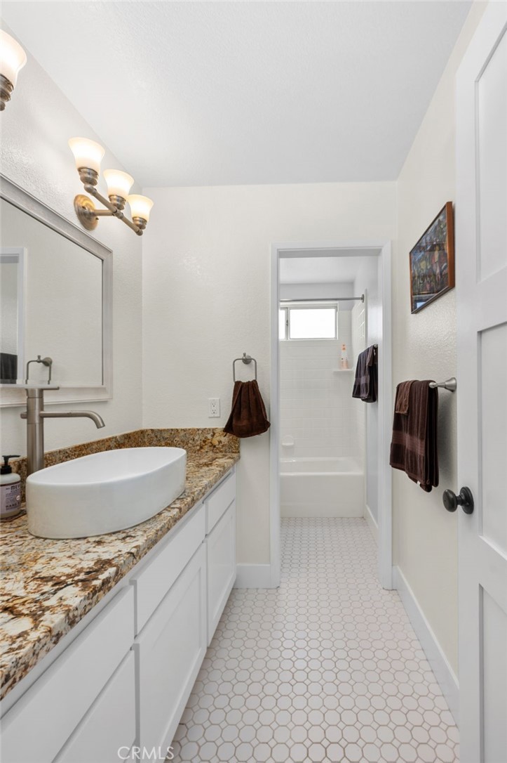 40752 Los Amantes Road