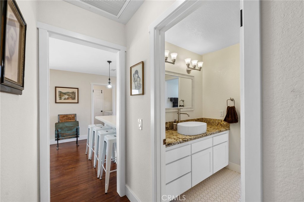 40752 Los Amantes Road